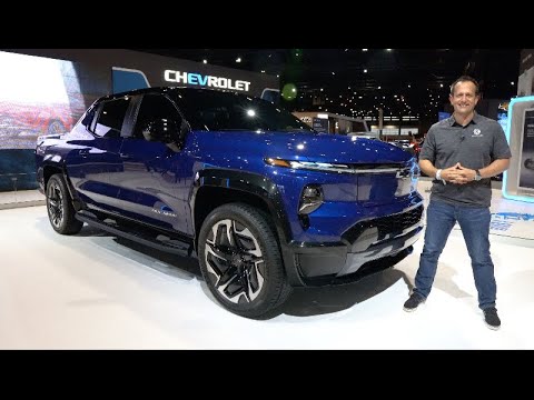 Is the NEW 2024 Chevrolet Silverado EV a BETTER truck than a Ford Lightning? isimli mp3 dönüştürüldü.