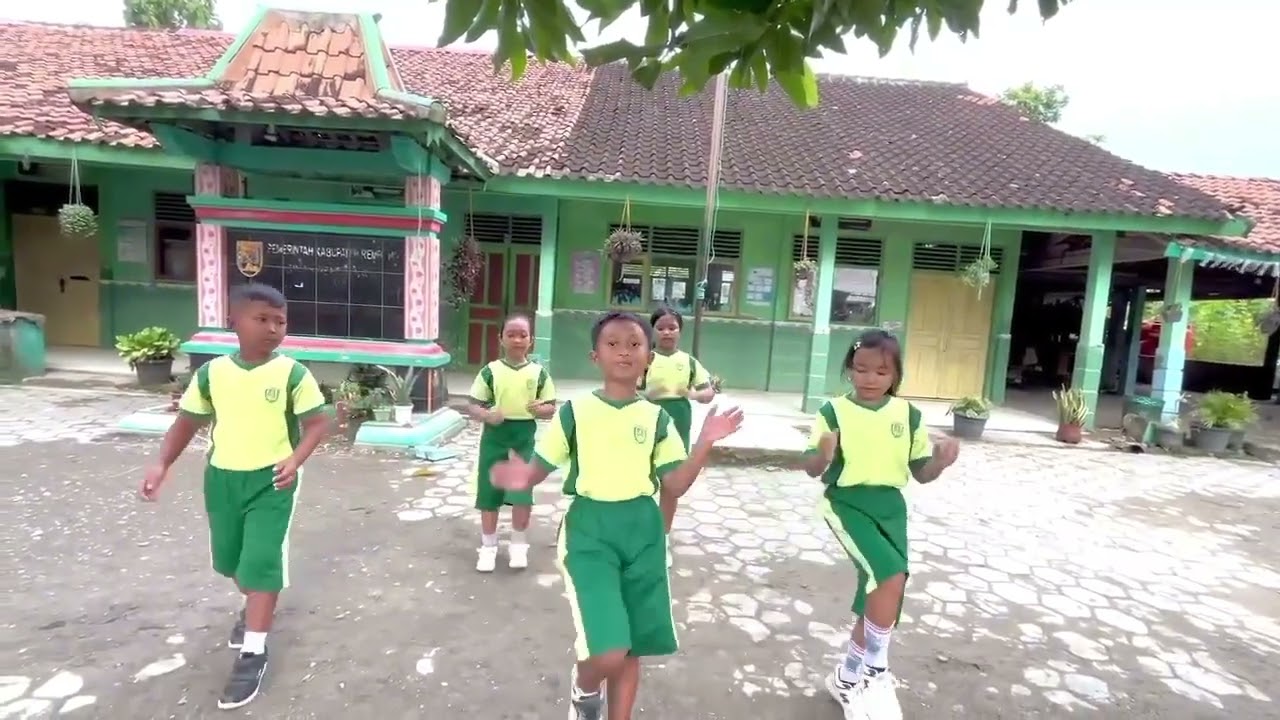 TUGAS PJOK Seni Tari Berirama kelompok Fikri dan kawan -kawan