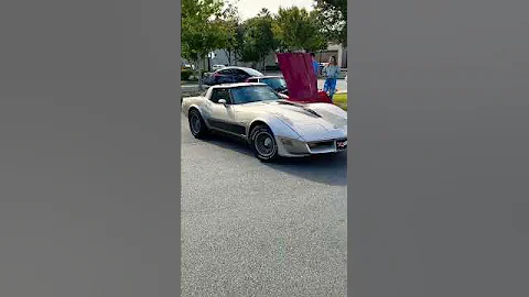 1982 Corvette Leaving Cars & Coffee