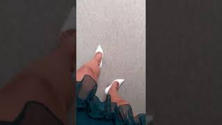 Toe Cleavage In White Stiletto Heels