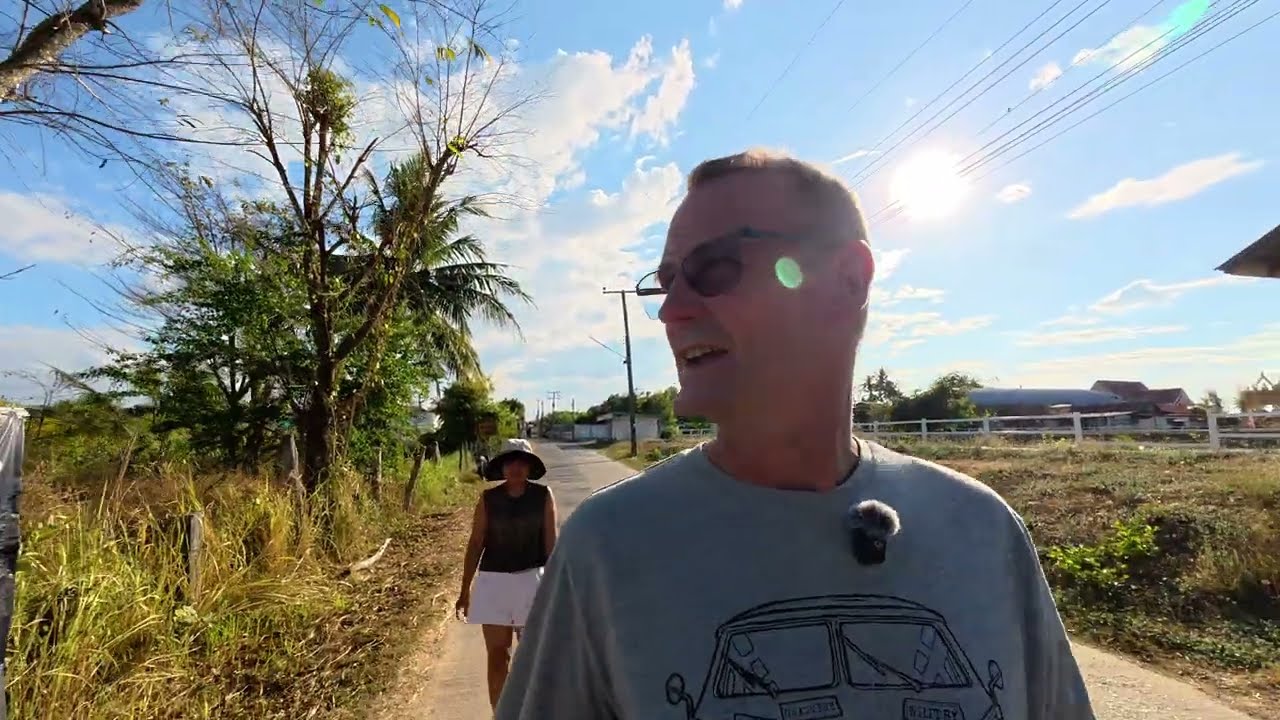 Daily life in Thailand, BACK ON TRACK