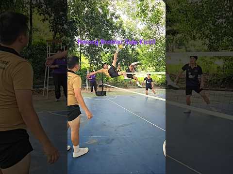 Hmong brother in Bangkok Hmong Friendship Tournament got mad height with sidkick! #takraw #sidekick