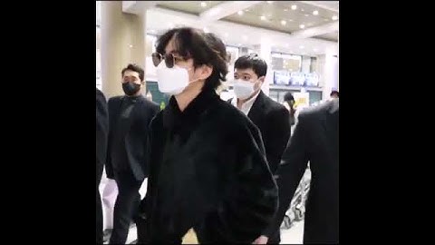 the amount of bodyguard 😎🔥 #kimtaehyung #bts #v #vhotedits #viralshorts #trendingshorts #btsarmy