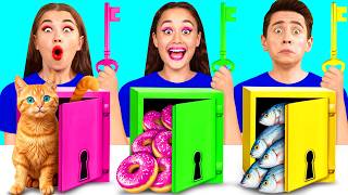 Solve the Mystery Challenge of 1000 Keys | Funny Kitchen War by KaZaZa Challenge