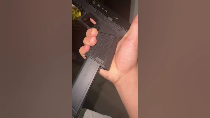 🤔🤔🤔 #funny #extended #mag #glock #airsoft  #blicky #edc #tacticaledc #comedy