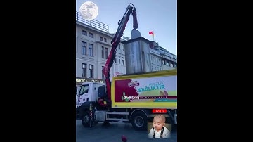 Cách người nước ngoài thu gom rác nhanh gọn lẹ sạch đẹp luôn #giaitri #thưgiãn #shorts #ThangLang-TV