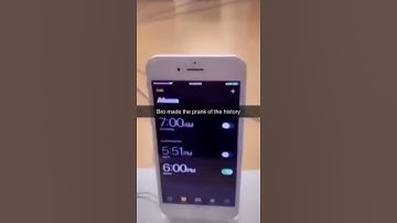 Apple Store alarm Prank 📱😂 #shorts #viral #viralvideo #prank #apple