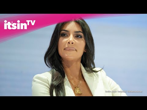 Video: Kim Kardashian Reagiert Auf Diejenigen, Die Sie Für Die Haare Ihrer Tochter Kritisieren