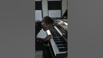 Thumbnail of Playing 17 Hands on a Yamaha Disklavier
