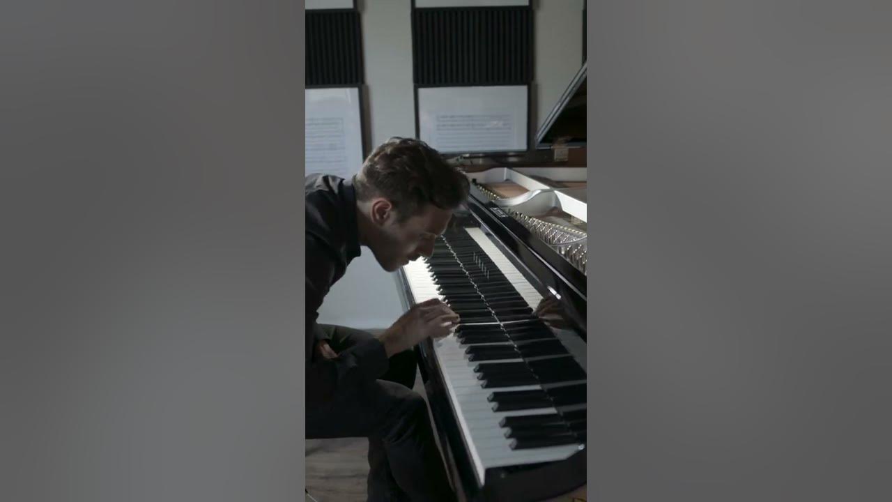 Playing 17 Hands on a Yamaha Disklavier