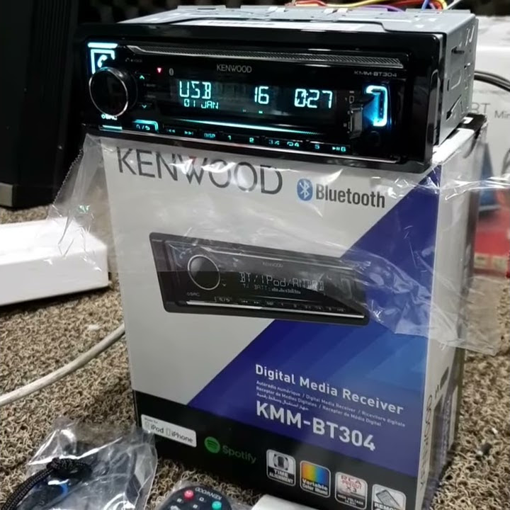Kenwood KMM-BT 304 test - YouTube