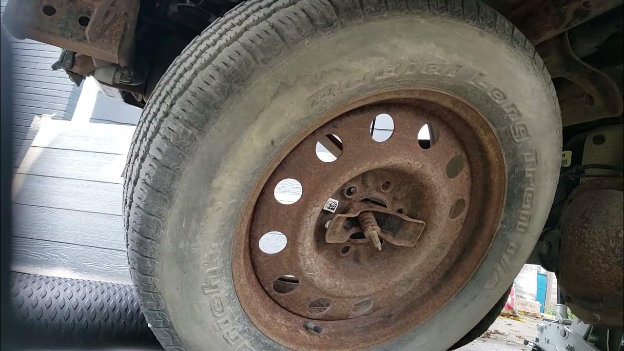 Lowering Spare tire in Ford F150 improvising without the tool kit (pt2