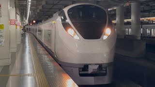 E657系ｶﾂK15編成が北千住駅3番線を通過するシーン（2025.8.28.20:30）