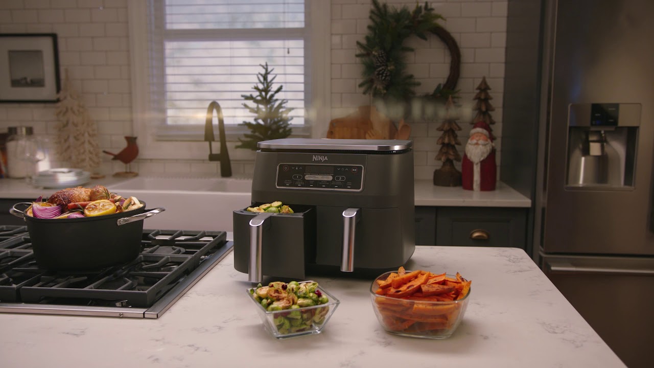 Canada’s Christmas Store - With cooking supplies from Canadian Tire, their favourite gift might be the meal.