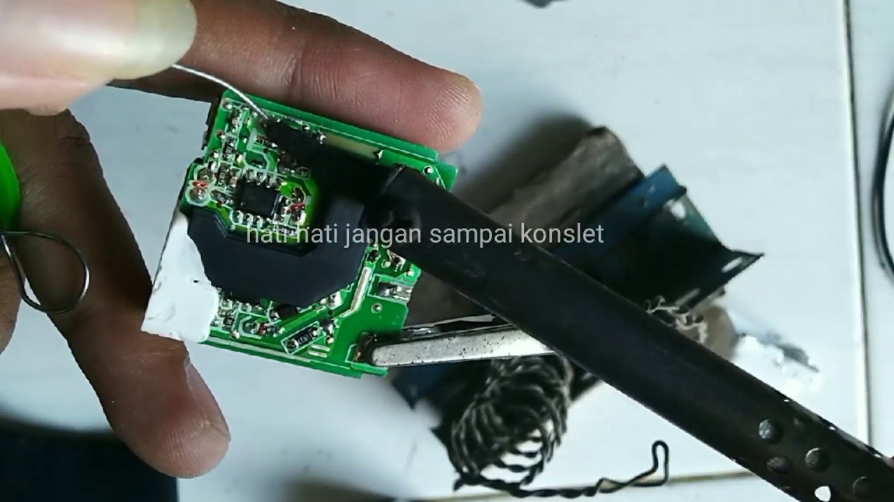 Cara memperbaiki charger atau cas hp asus kadang harus di tekan bagian