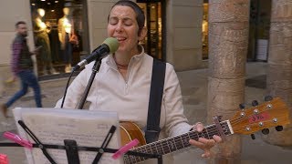 Sol: "Bedshaped" - Busking in Palma