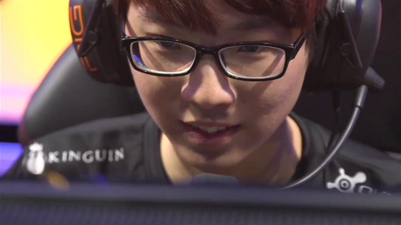 Welcome to S5 EU LCS Summer 2015 Week 9 Day 2 - Fnatic 18-0 streak hype?