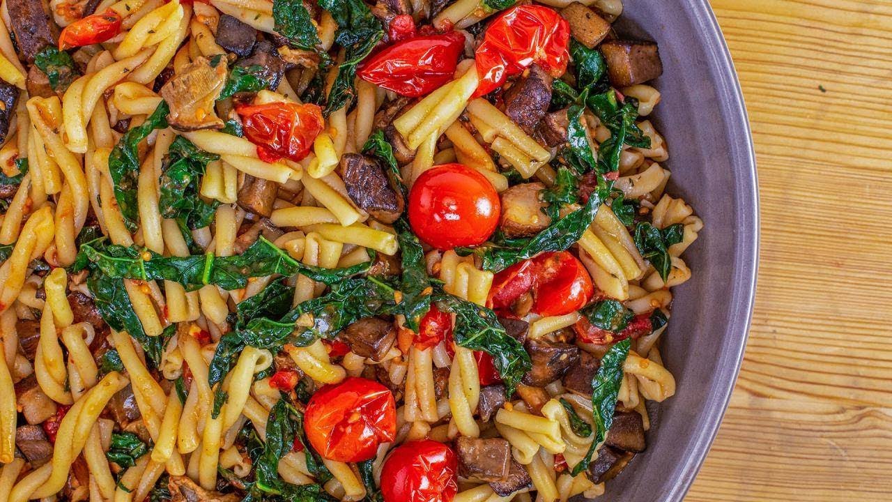 How to Make Pasta with Portobellos, Cherry Tomatoes and Dark Greens by Rachael | Rachael Ray Show