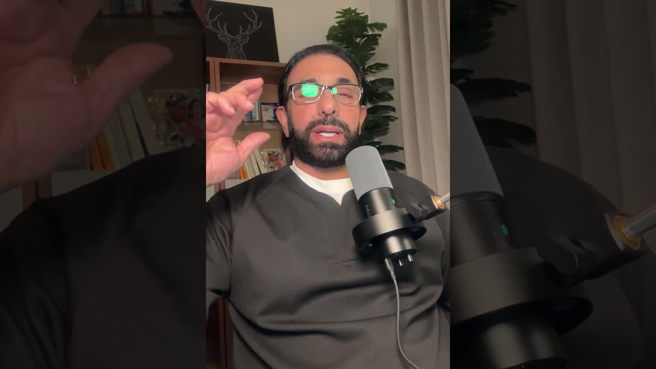 صديق في الخفاء.  هل الذكاء الصناعي يساعدك علي فهم نفسك ؟ما سلبيات وإيجابيات الذكاء الصناعي ؟