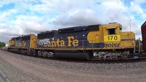 2 GP60 BNSF Local Train with Caboose