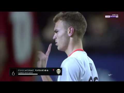DEBUT TONI LATO