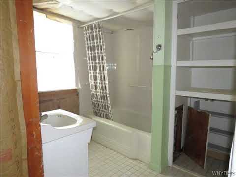 9323 Rivershore Drive, Niagara Falls, NY home video tour