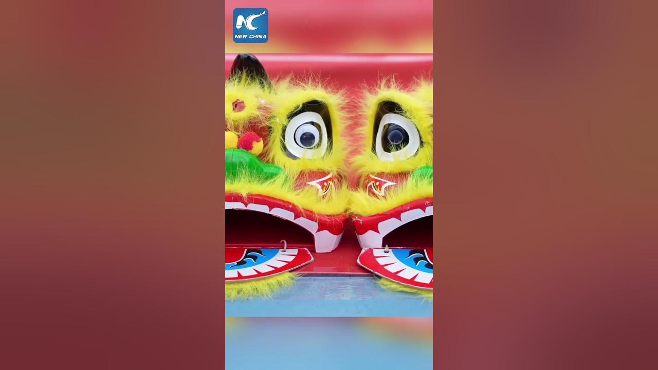 Lovely children learn lion dance in China's Zhongshan