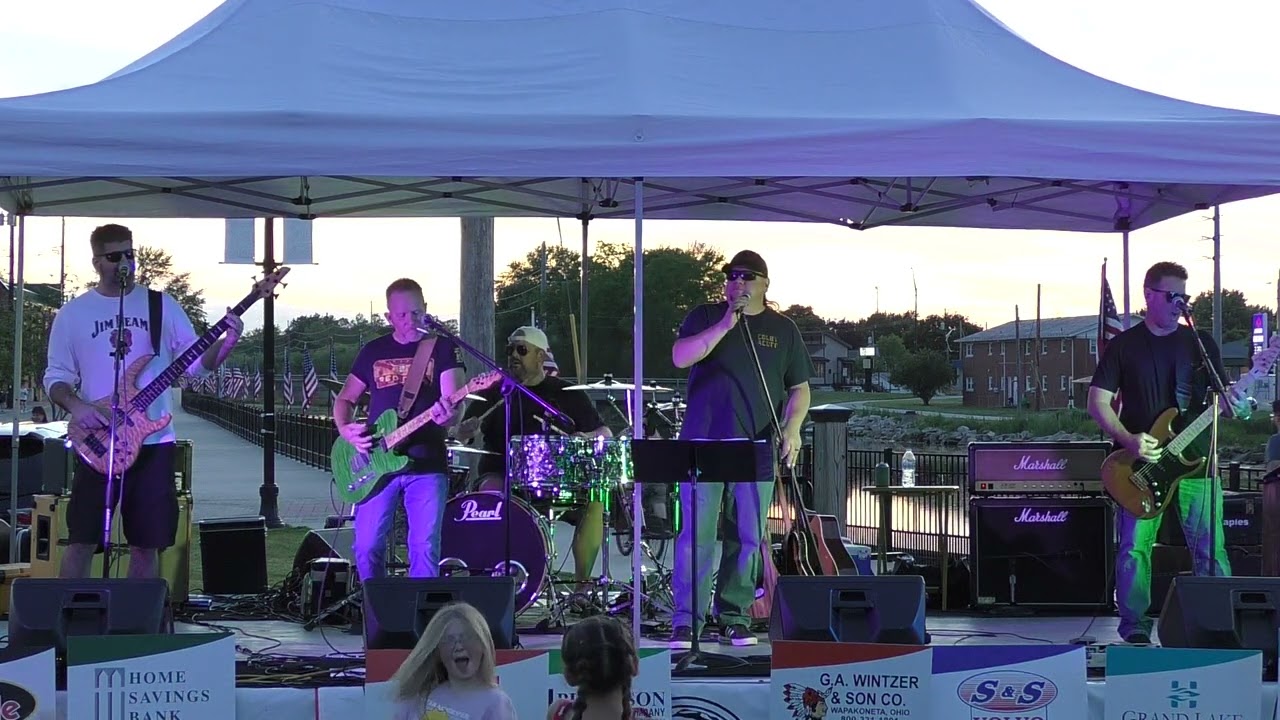 the staples  S1760029