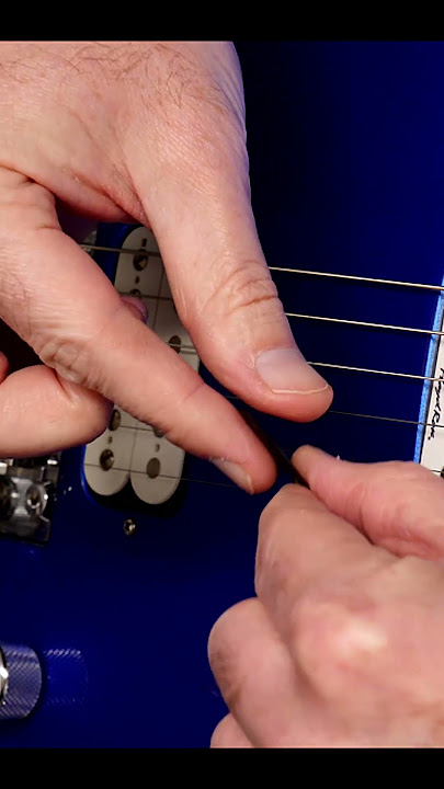 How to Hold a Guitar Pick Properly #shorts