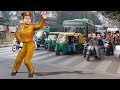 नाचती पुलिस Traffic Dancing Police Funny Video हिंदी कहानिया Hindi Kahaniya Village Comedy Video
