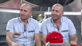 Tıpatıp Ikizlerin Benzerlikleri Başlarına Dert Oldu