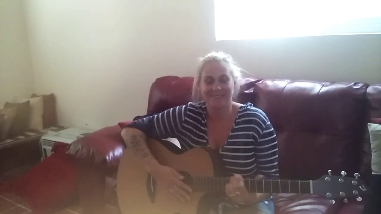 Sarah harrison singing smoking guns