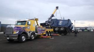 Metro Towing - 2016 Freightliner Coronado SD 65 Ton Rotator