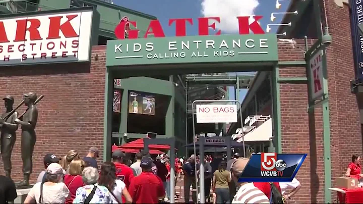 Larry Lucchino steps down as Red Sox President, CEO