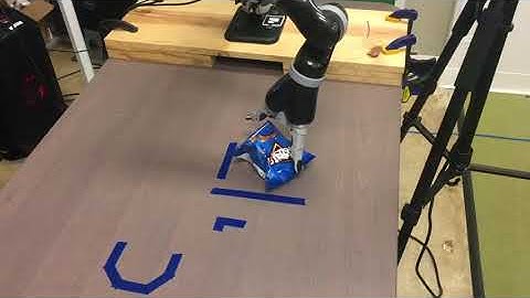 Three finger grasps planned using DexNet