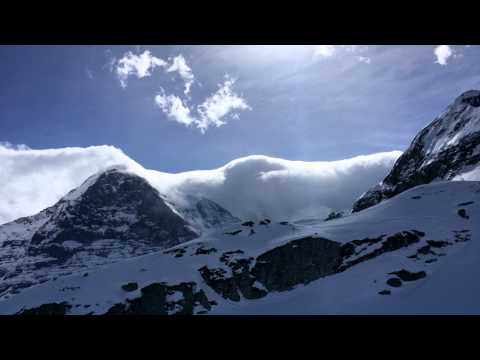 Guggiföhn 17. März 2015 (Zeitraffer) im Gebiet Männlichen-Läger (Skigebiet Wengen-Grindelwald)