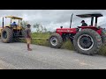 O trator cbt foi chamado para socorrer o trator MF292