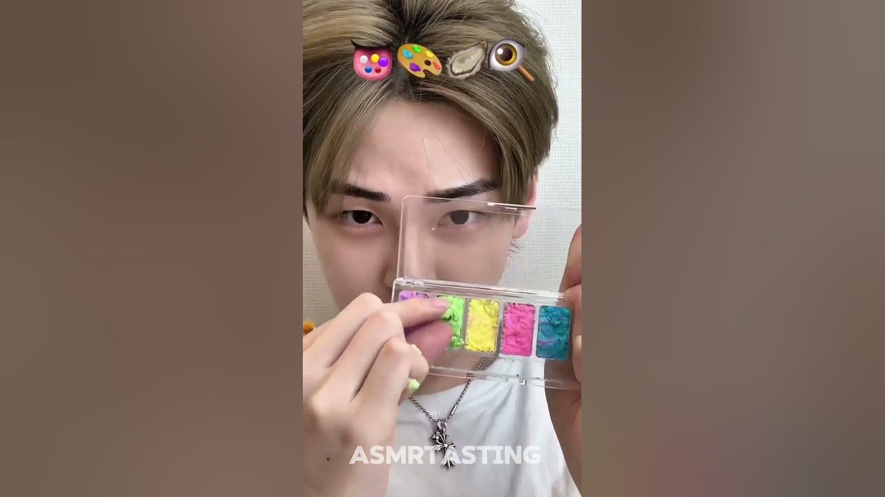 Random emojis Eating Mukbang ASMR #mukbang #asmrfood #emoji #asmr
