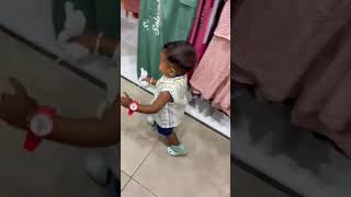 Bhaiya ne 1 minute ka Shopping challenge diya ...