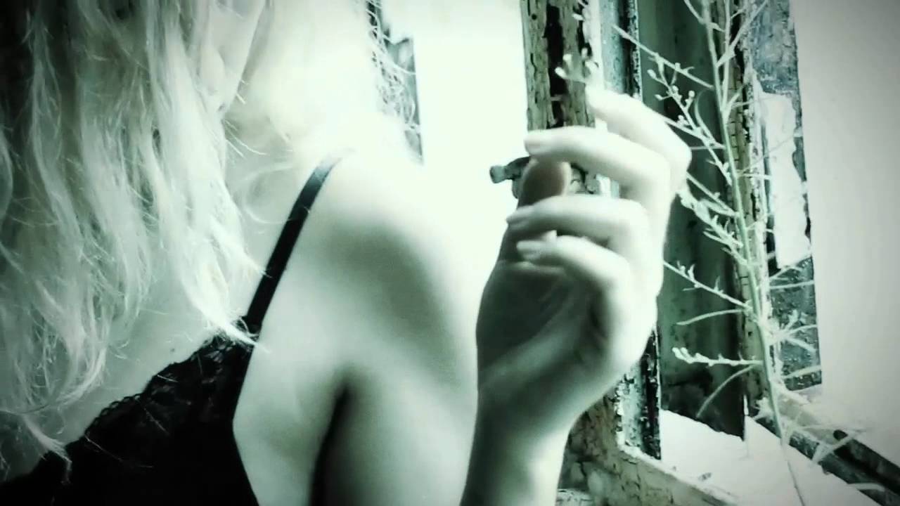 Allure feat. Christian Burns - On the Wire (W&W remix)