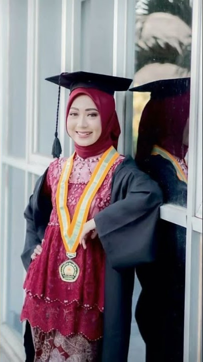 Jedag Jedug Dewi Hajar Wisuda #short #shorts #dewihajar #hajardewi #jj #wisuda
