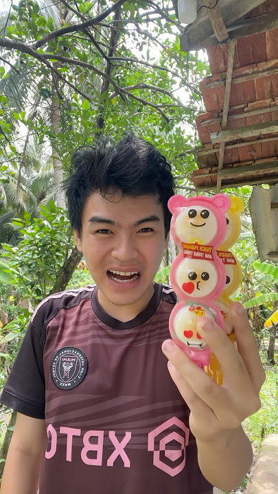 funny way to eat candy 19