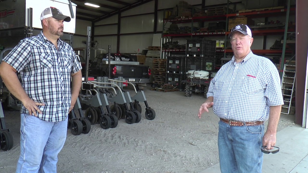 Cover Crop Inter-Seeding Equipment | Hiniker Inter-Seeder