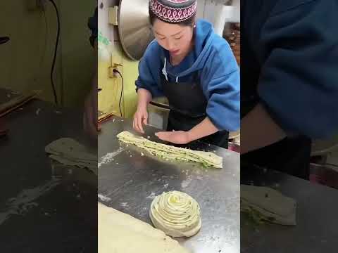 Yumi tasty partha #recipe bal wla paratha 🫓 #sistrology #viralvideo #youtube #asmaghous #Asmaghous