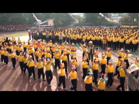99學年度運動會_運動員進場.mpg