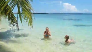 Мальдивы. MALDIVES(Песок на Мальдивах. Отель Equator Village прямая ссылка на это видео: https://www.youtube.com/watch?v=tEf5QwunF6A Полный обзор на наш..., 2014-04-22T13:42:46.000Z)