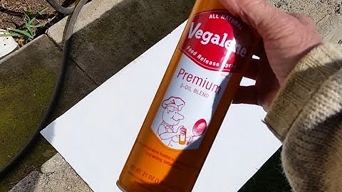 Honeybee sticky board for varroa counts