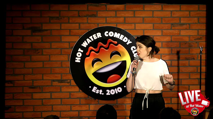 Rosie Holt | LIVE at Hot Water Comedy Club