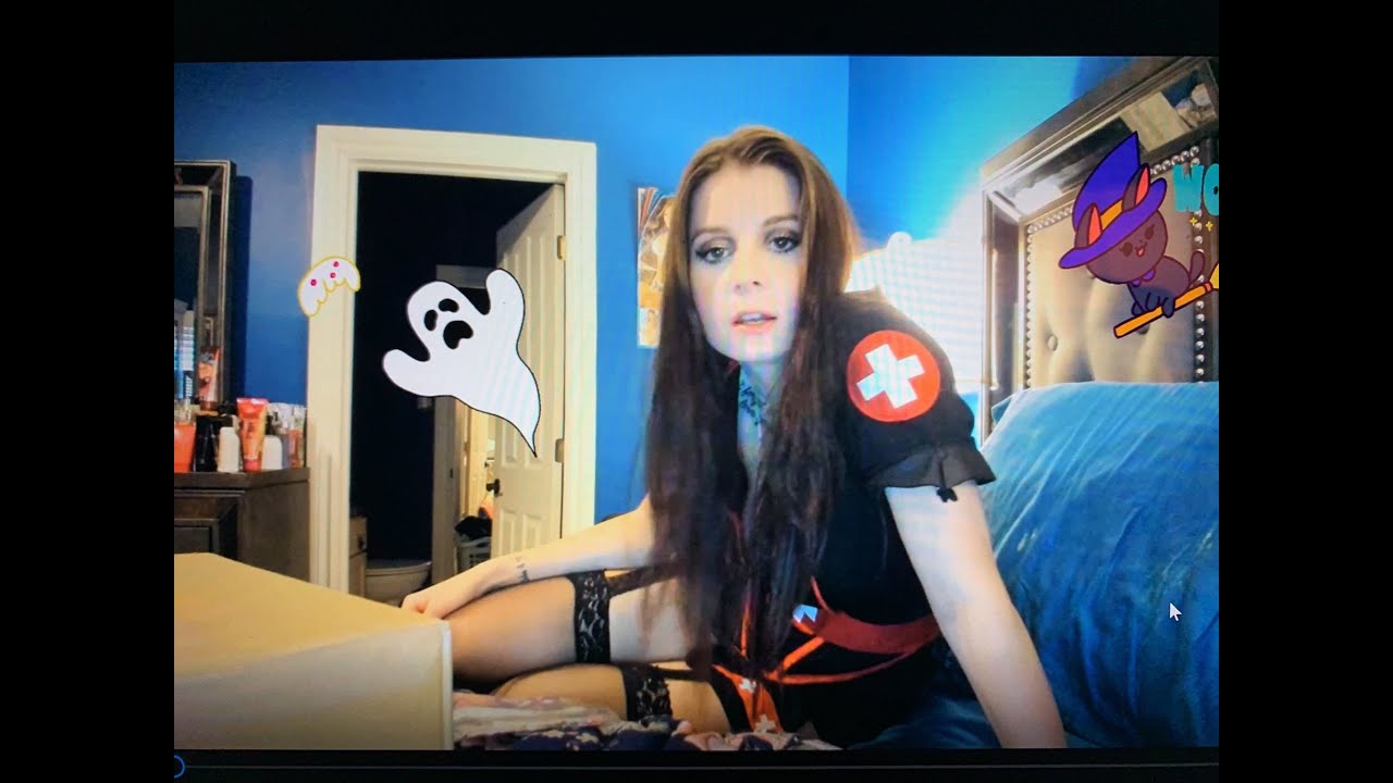 *Halloween Edition Unboxing Smart Doll Liberty - YouTube