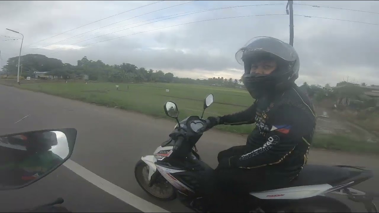 MT15 vs Rusi Flash 150x / Not bad for Rusi.